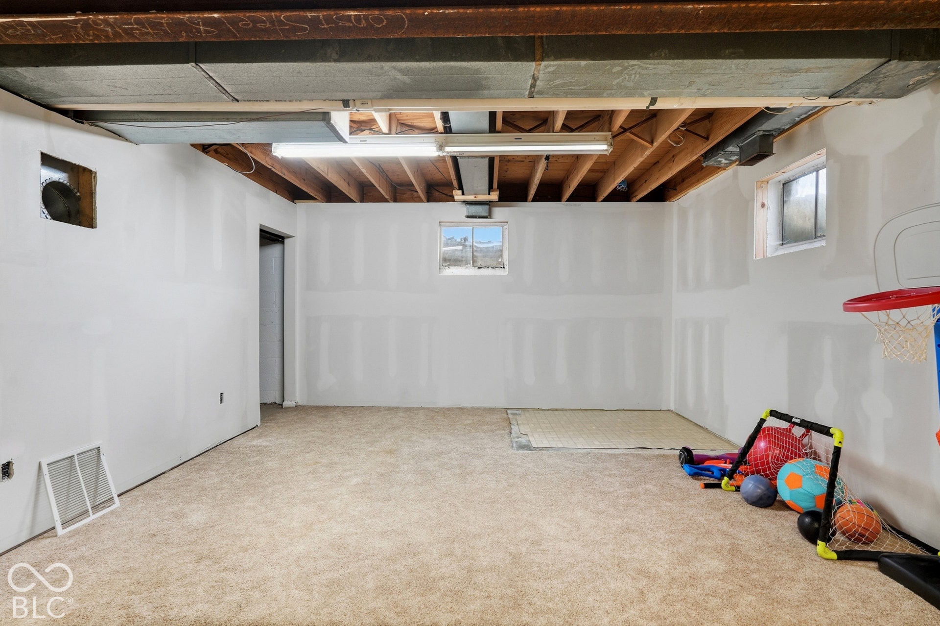 6032 Orinoco Avenue, Indianapolis, IN 46227