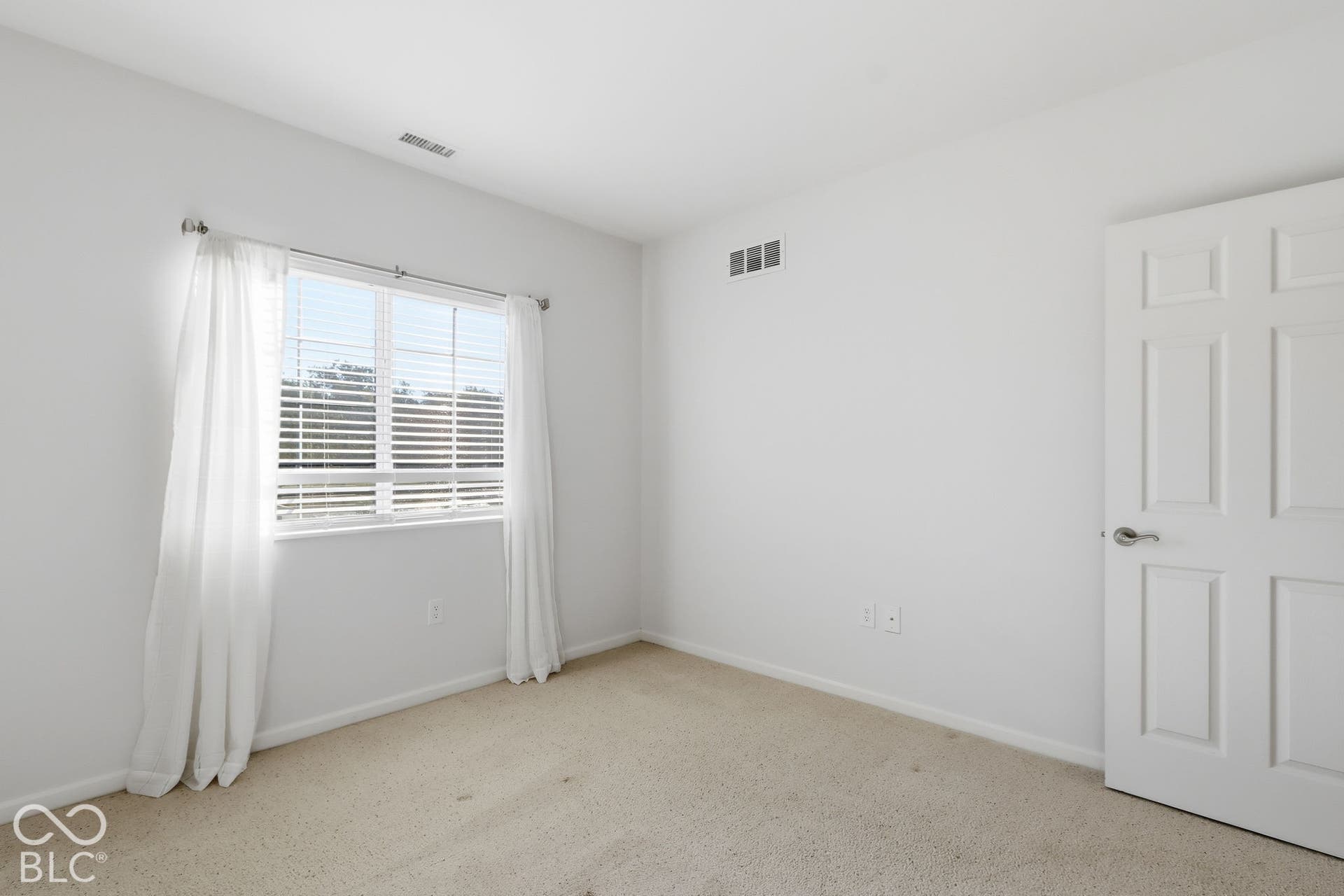 12658 Broadmoor Court N, Fishers, IN 46037