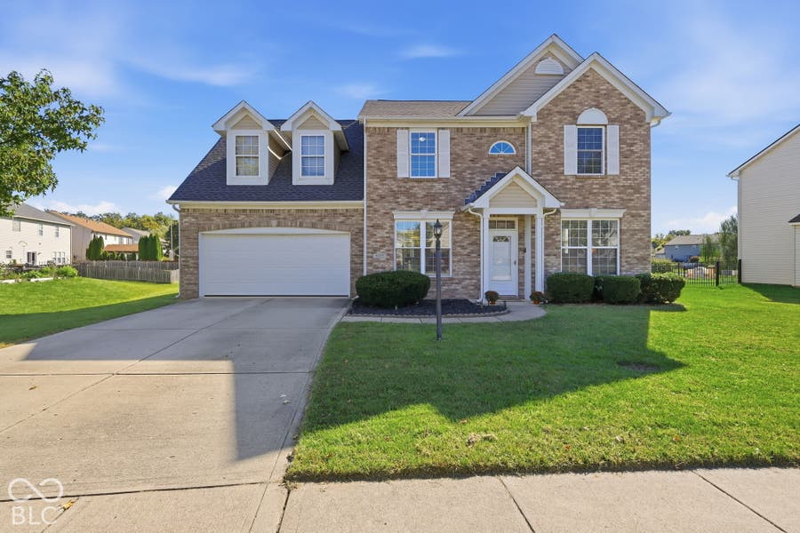 Property photo for 8035 Meadow Bend Lane, Indianapolis, IN