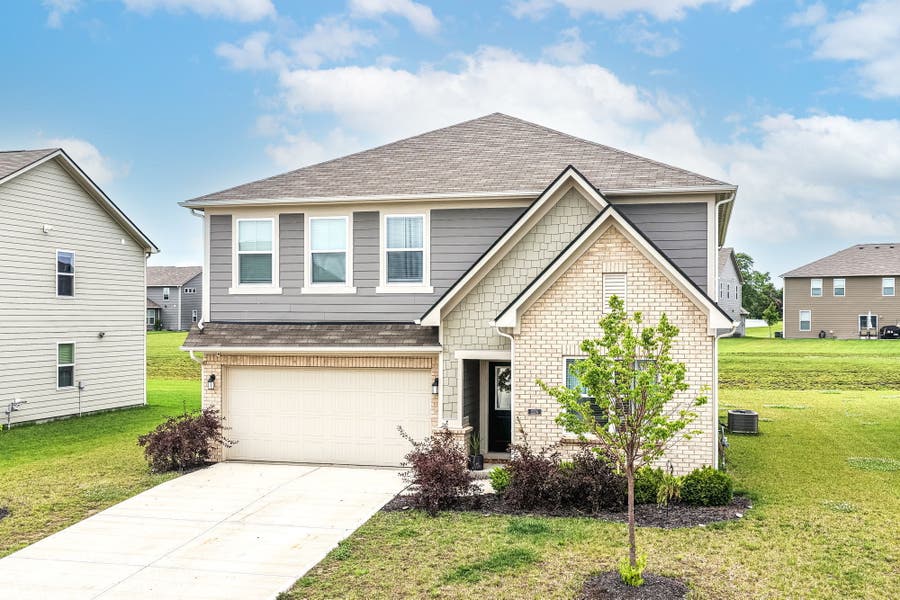Property photo for 2274 S Stonehill Way, New Palestine, IN