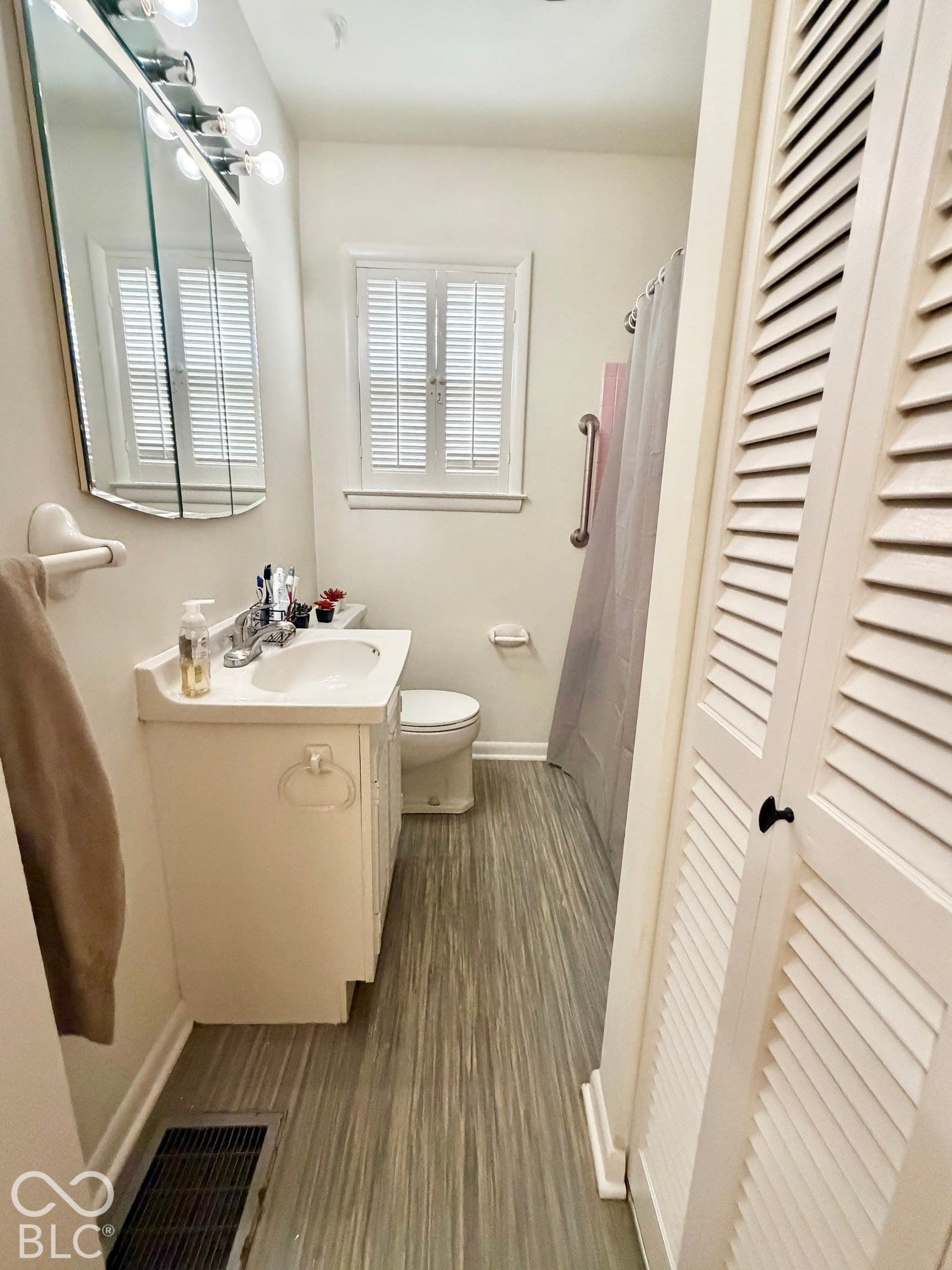 6732 E 18th, Indianapolis, IN 46219