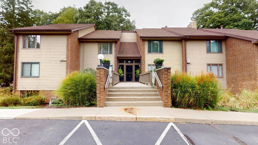 Property photo for 201 Bluffs Circle, Noblesville, IN