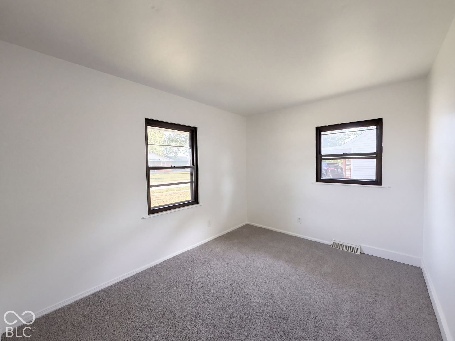 1036 Eastlawn Drive, Whiteland, IN 46184