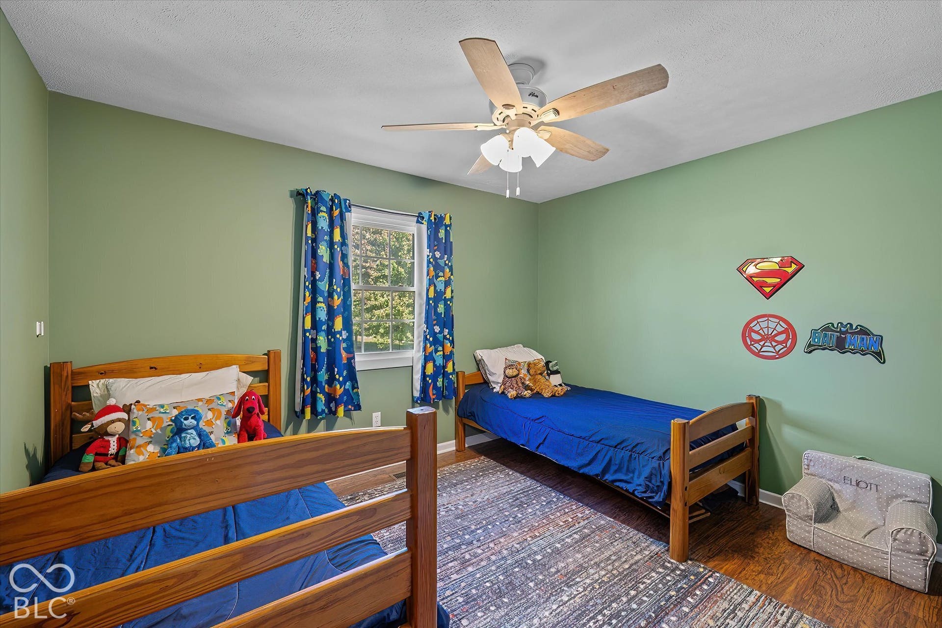 bedroom- 4 bedrooms upstairs