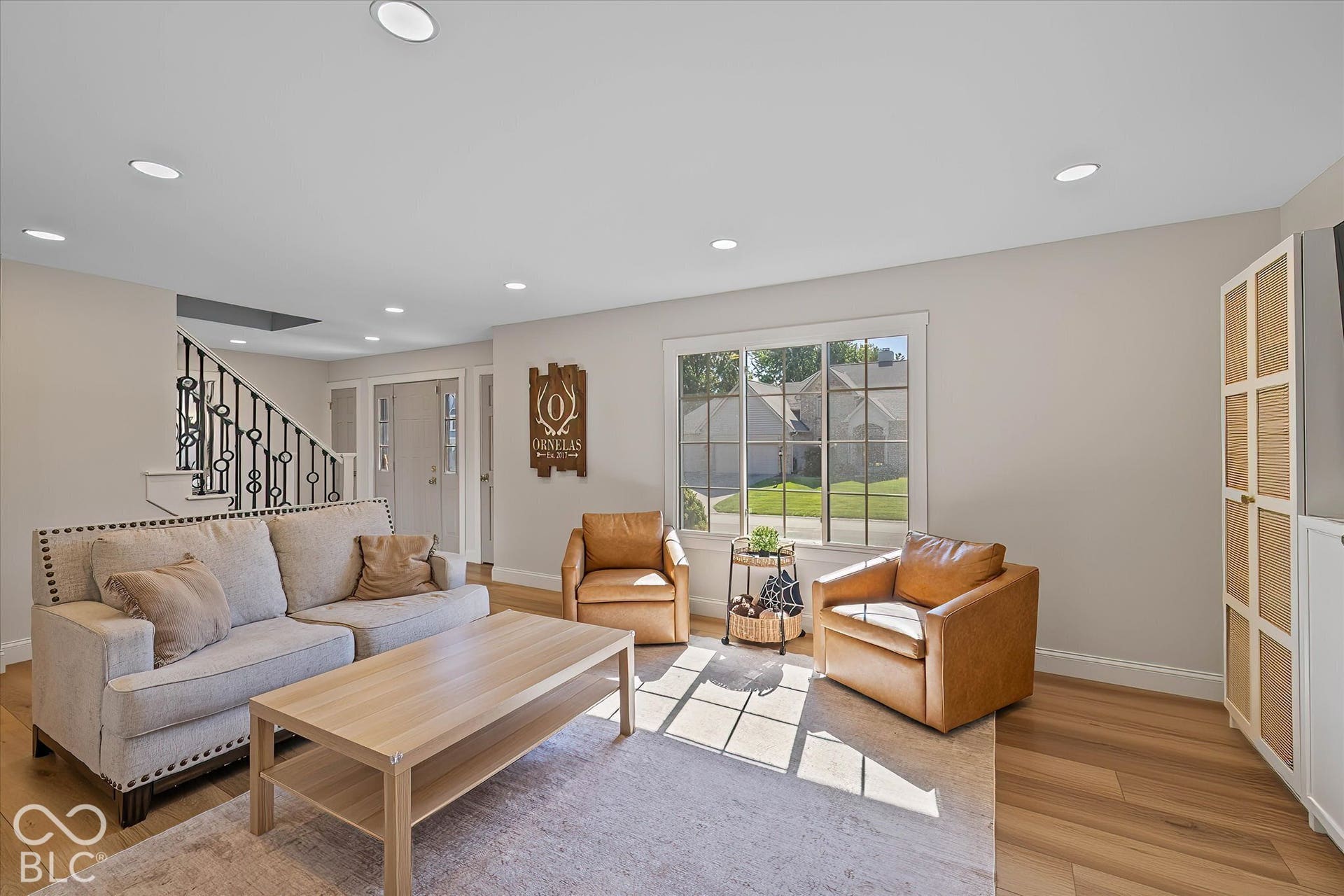 Gorgeous Living Room space- excellent for entertaining!