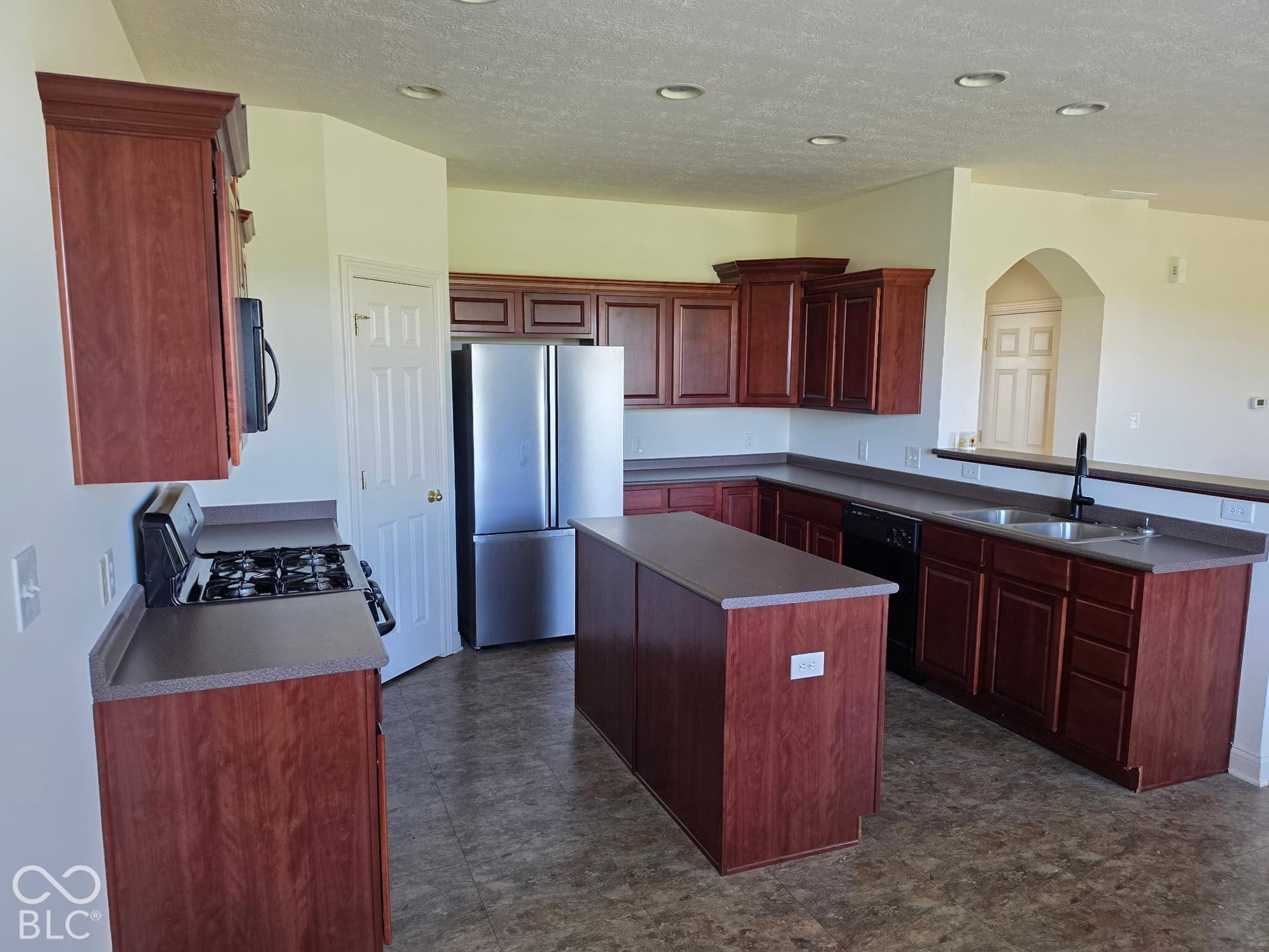 7648 Shasta Drive, Indianapolis, IN 46217