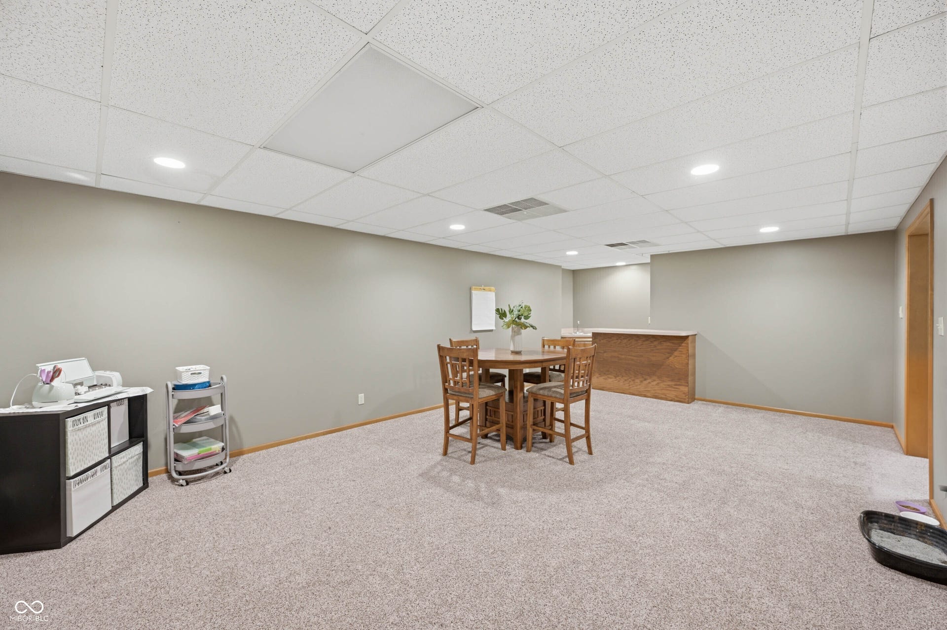 209 N Copperwood Court, Muncie, IN 47304