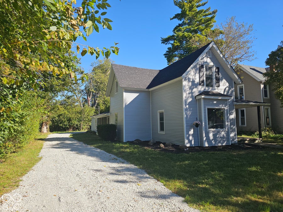Property photo for 404 W Elm Street, Gaston, IN