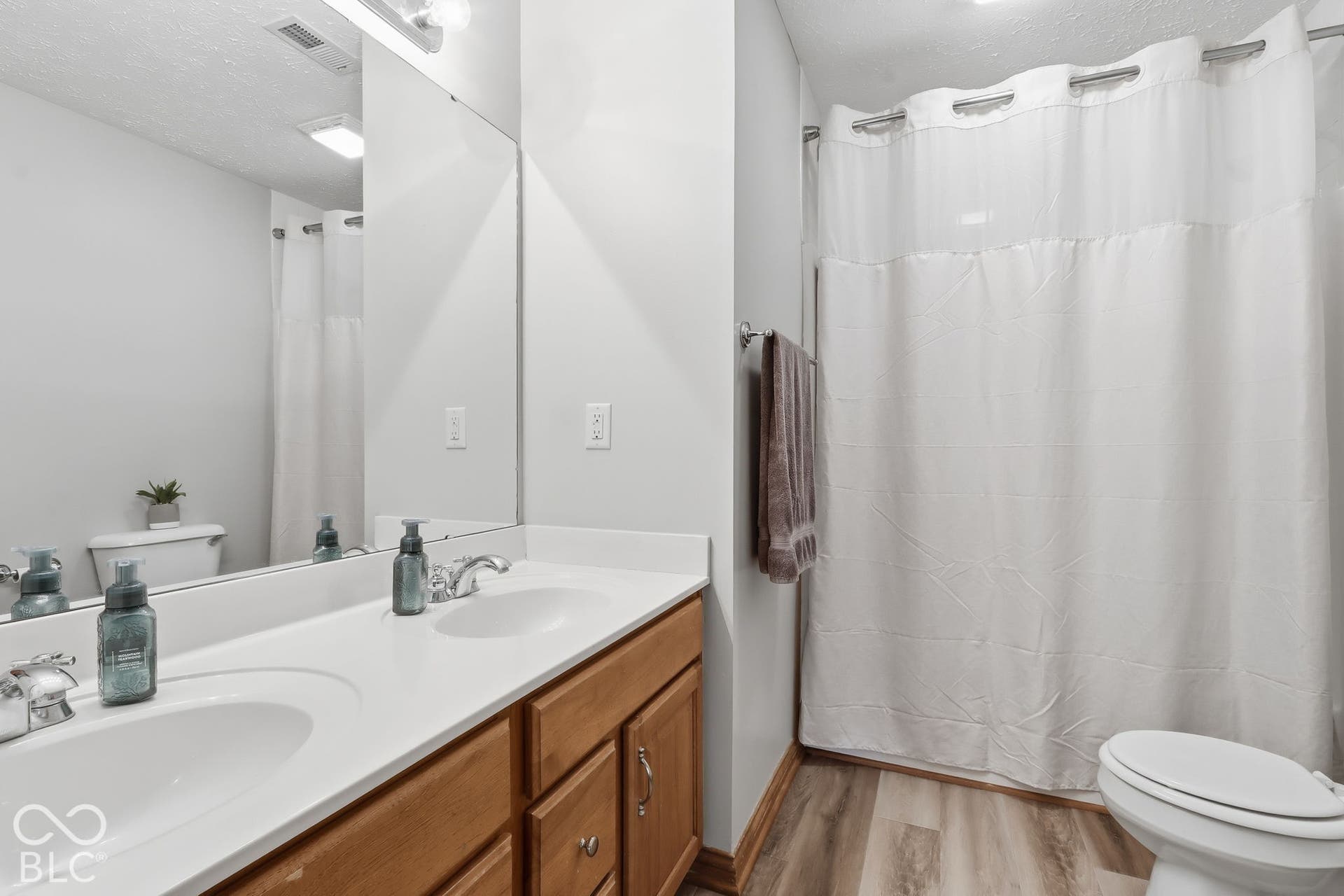 11200 Governors Lane, Fishers, IN 46037