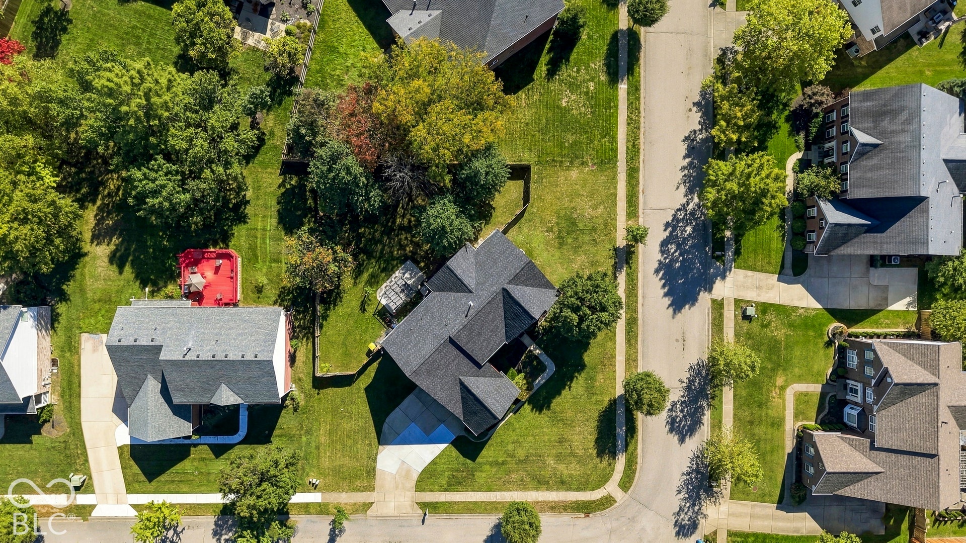 5889 Pebblestream Drive, Carmel, IN 46033 5889 Pebblestream Drive, Carmel, IN 46033