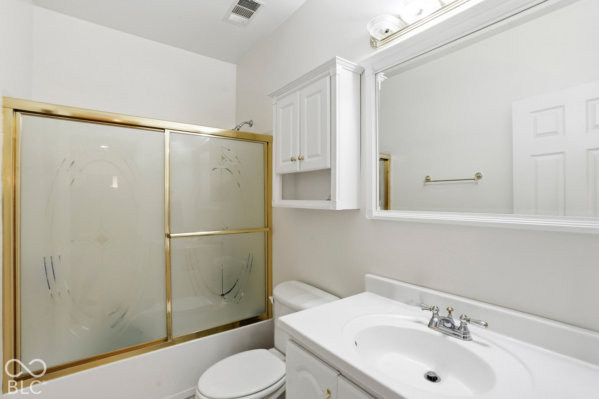 5889 Pebblestream Drive, Carmel, IN 46033 5889 Pebblestream Drive, Carmel, IN 46033