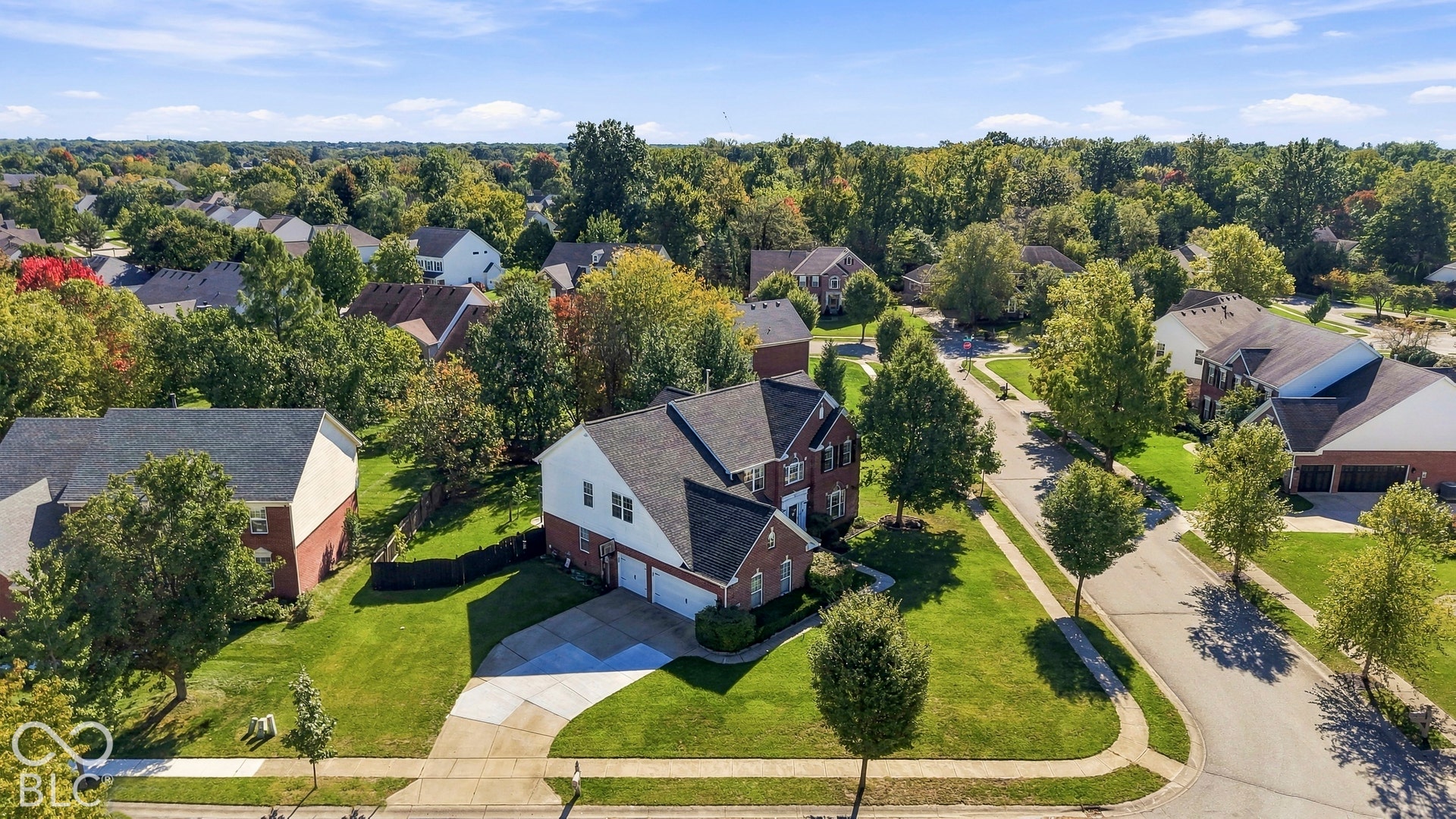 5889 Pebblestream Drive, Carmel, IN 46033 5889 Pebblestream Drive, Carmel, IN 46033