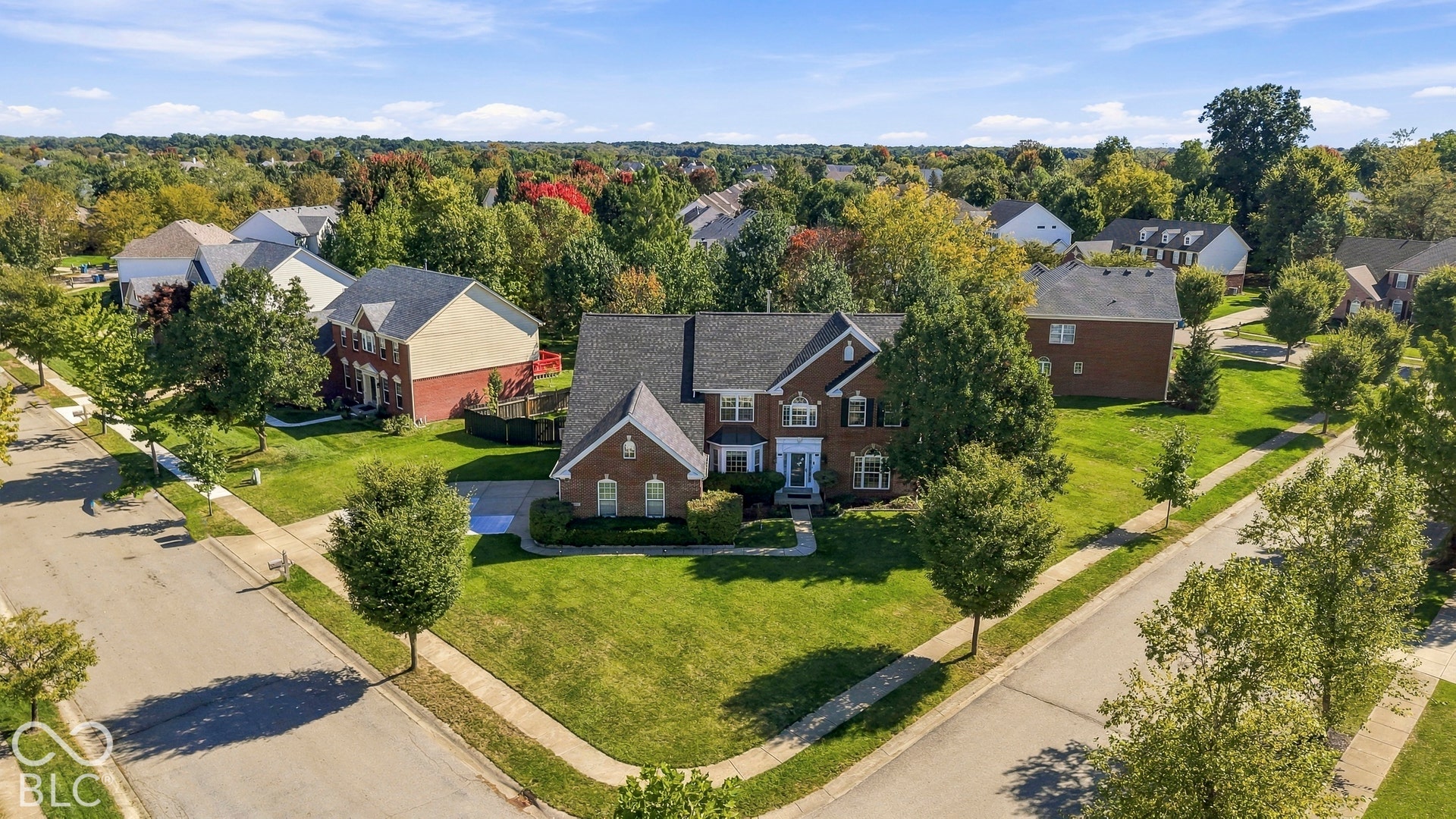 5889 Pebblestream Drive, Carmel, IN 46033 5889 Pebblestream Drive, Carmel, IN 46033