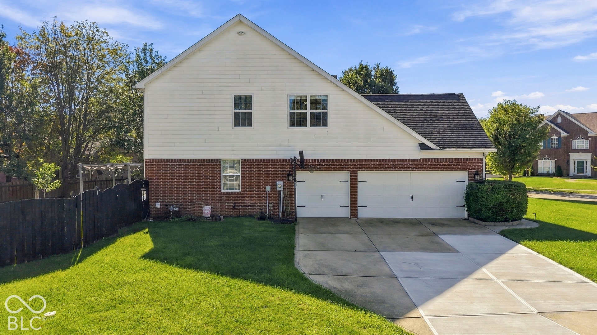 5889 Pebblestream Drive, Carmel, IN 46033 5889 Pebblestream Drive, Carmel, IN 46033