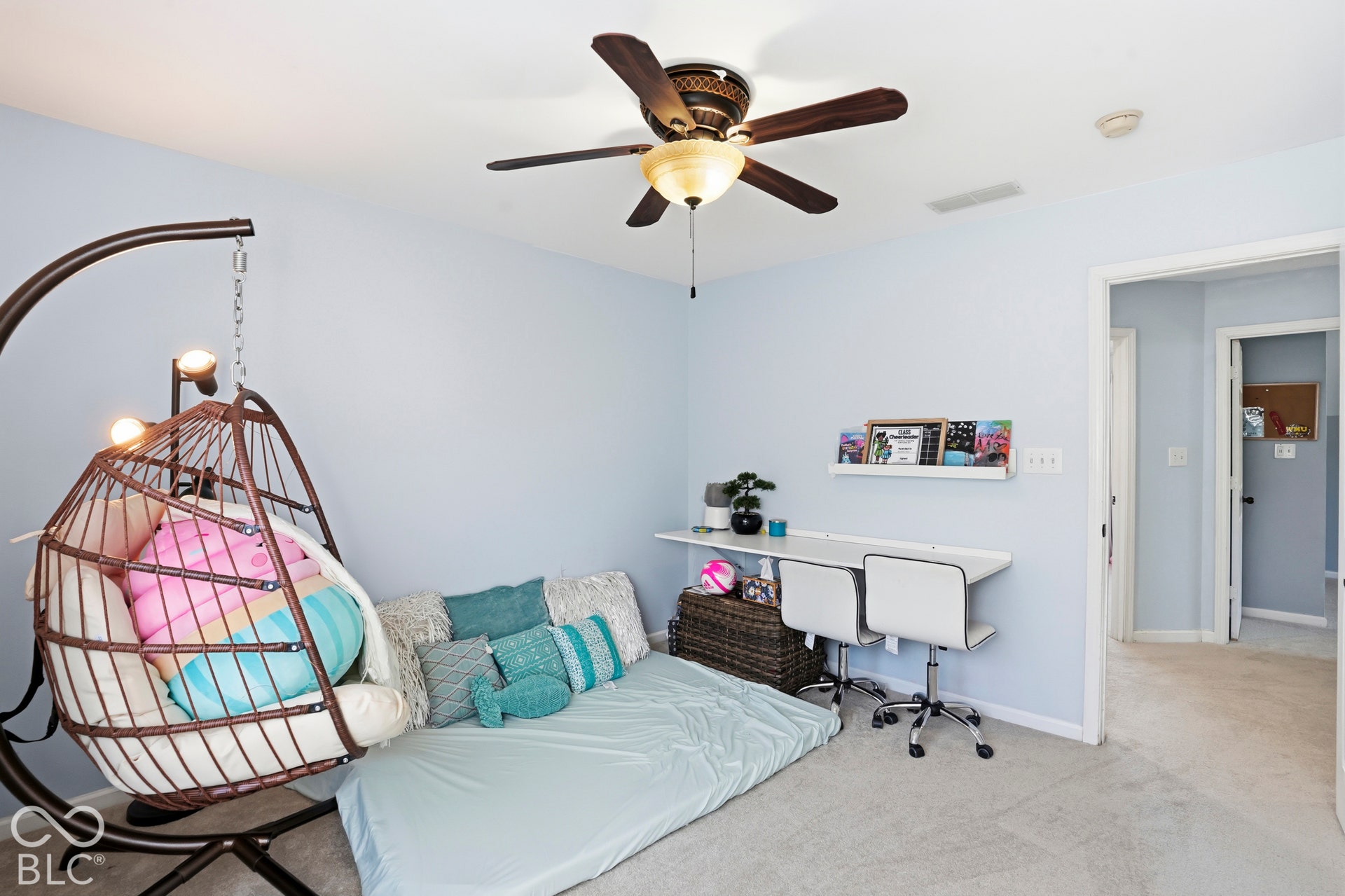 5889 Pebblestream Drive, Carmel, IN 46033 5889 Pebblestream Drive, Carmel, IN 46033