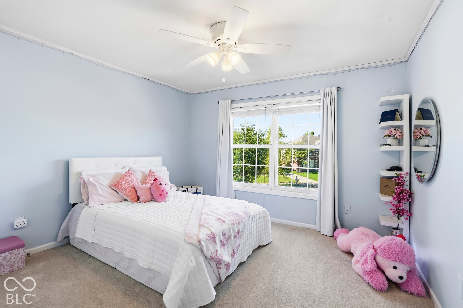 5889 Pebblestream Drive, Carmel, IN 46033 5889 Pebblestream Drive, Carmel, IN 46033