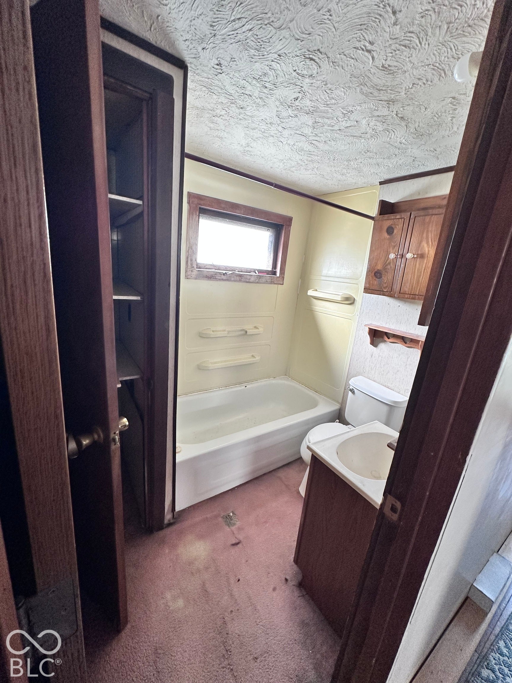 48 S Carthage Road, Charlottesville, IN 46117