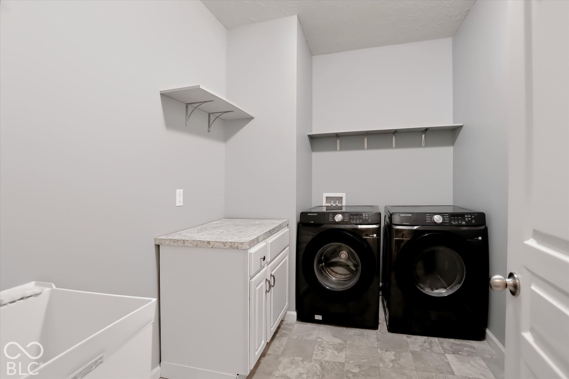 6794 Keepsake Drive, Whitestown, IN 46075