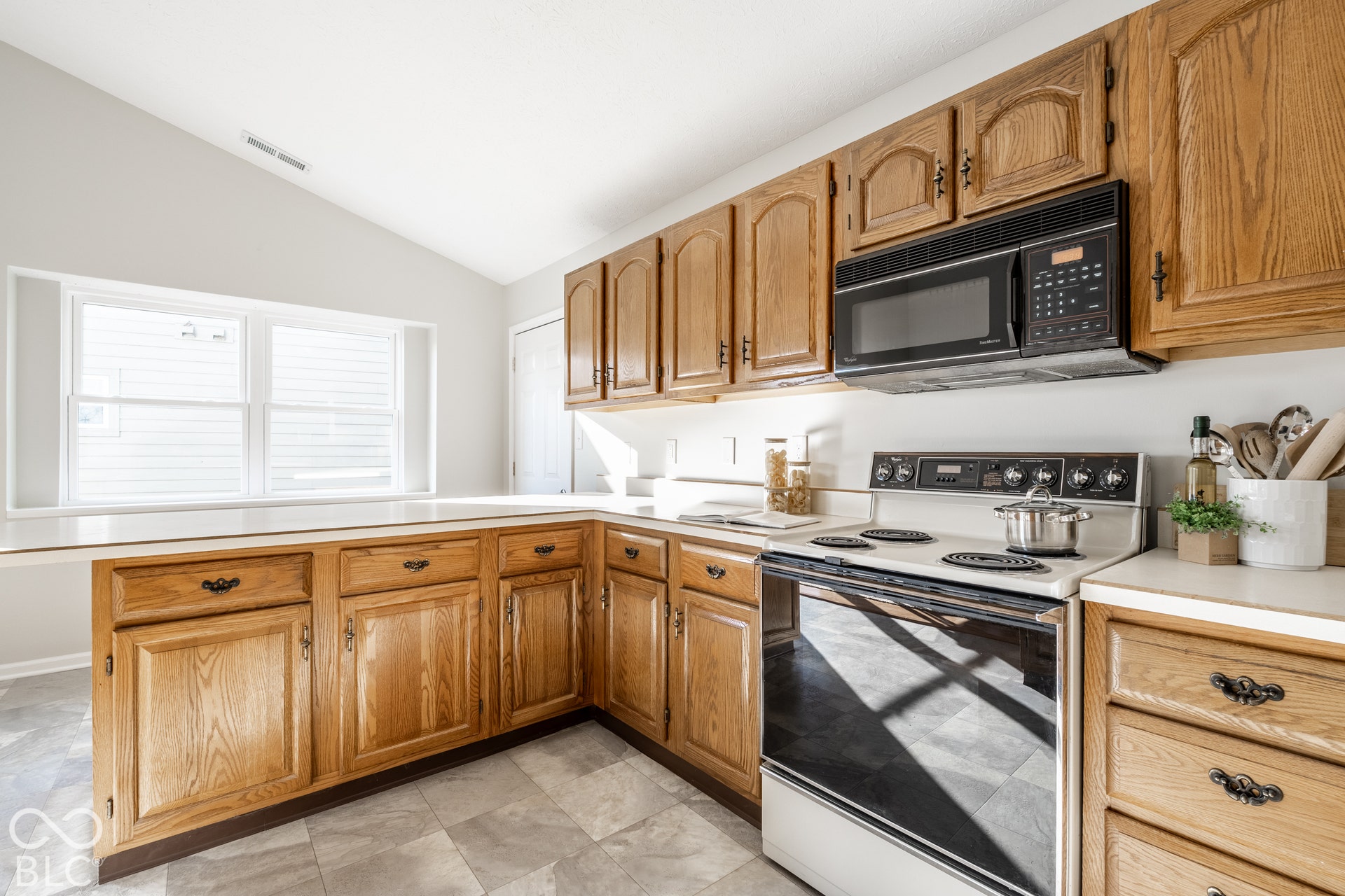 5565 Crystal Bay West Drive, Plainfield, IN 46168