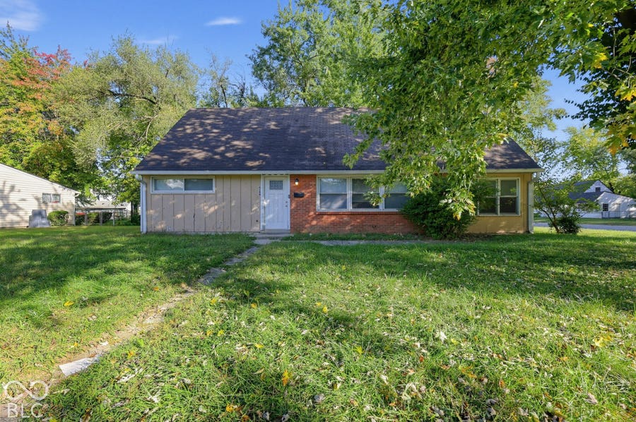 Property photo for 6148 Roselawn Drive, Indianapolis, IN