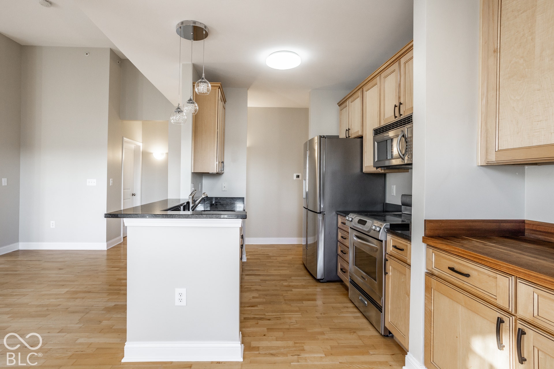451 American Way N, Carmel, IN 46032