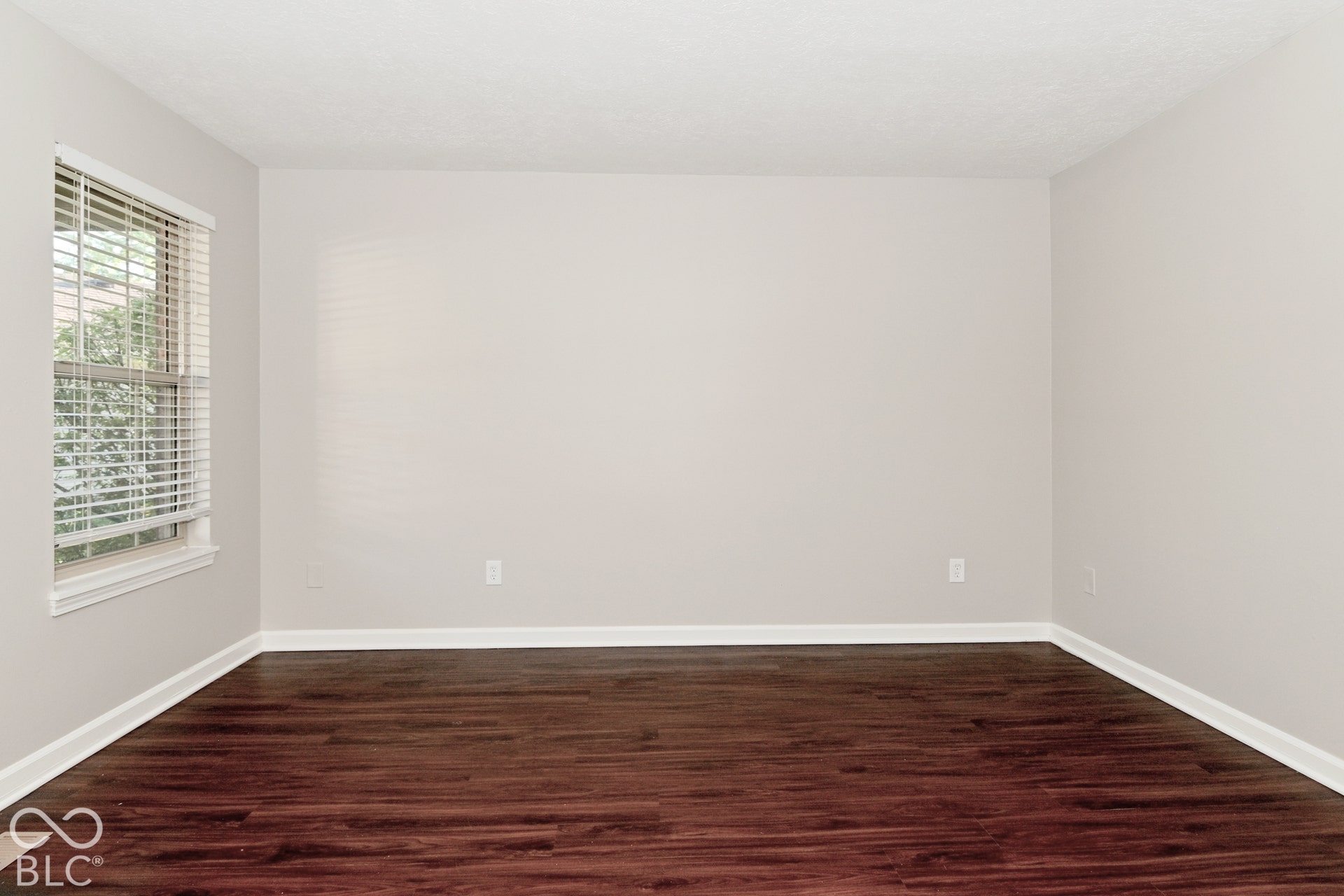 5524 Oakcrest Drive, Indianapolis, IN 46237