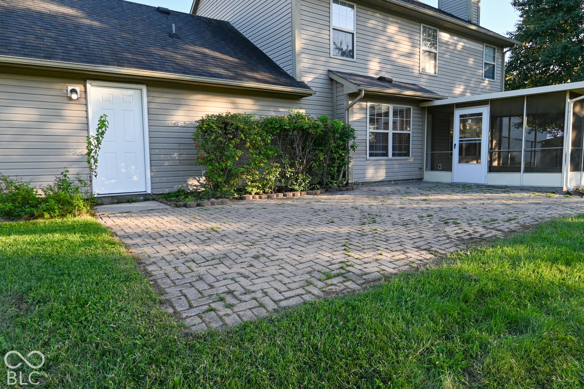 5524 Oakcrest Drive, Indianapolis, IN 46237