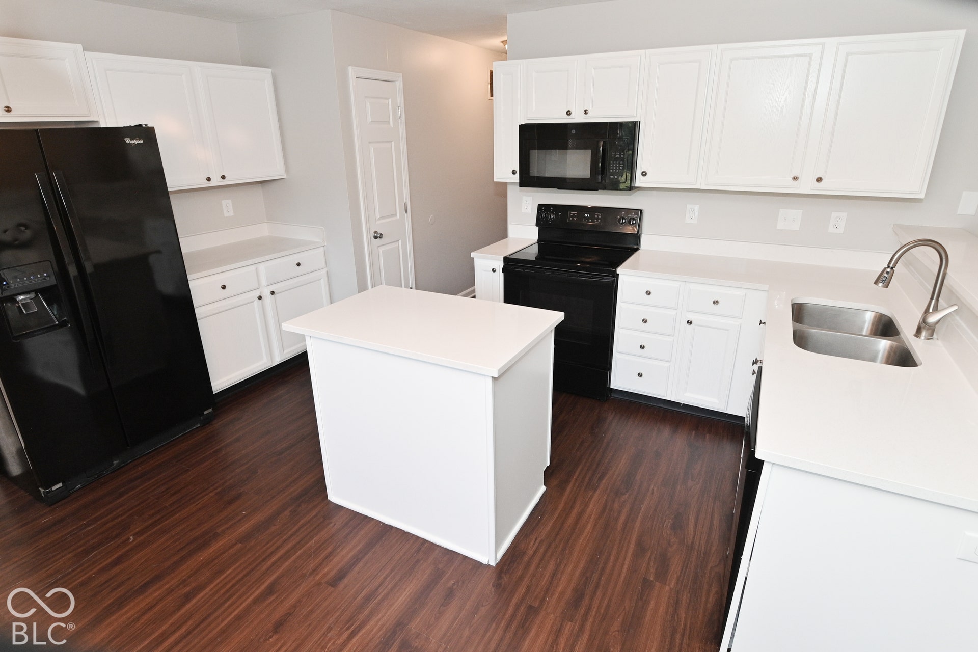 5524 Oakcrest Drive, Indianapolis, IN 46237