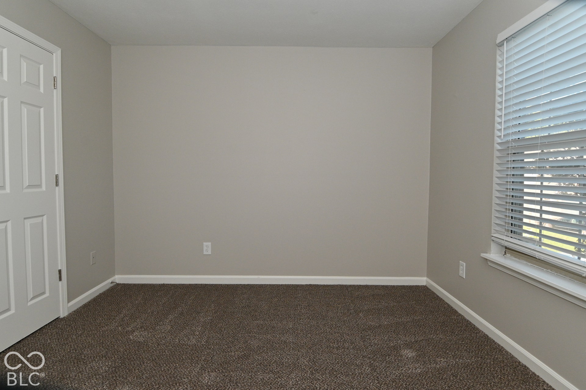 5524 Oakcrest Drive, Indianapolis, IN 46237