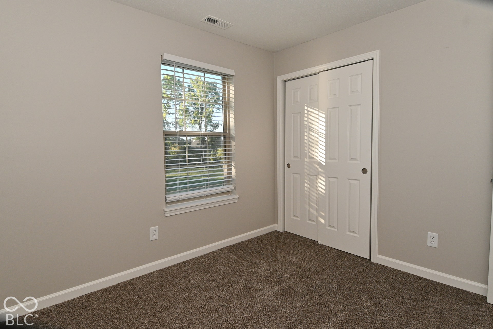 5524 Oakcrest Drive, Indianapolis, IN 46237