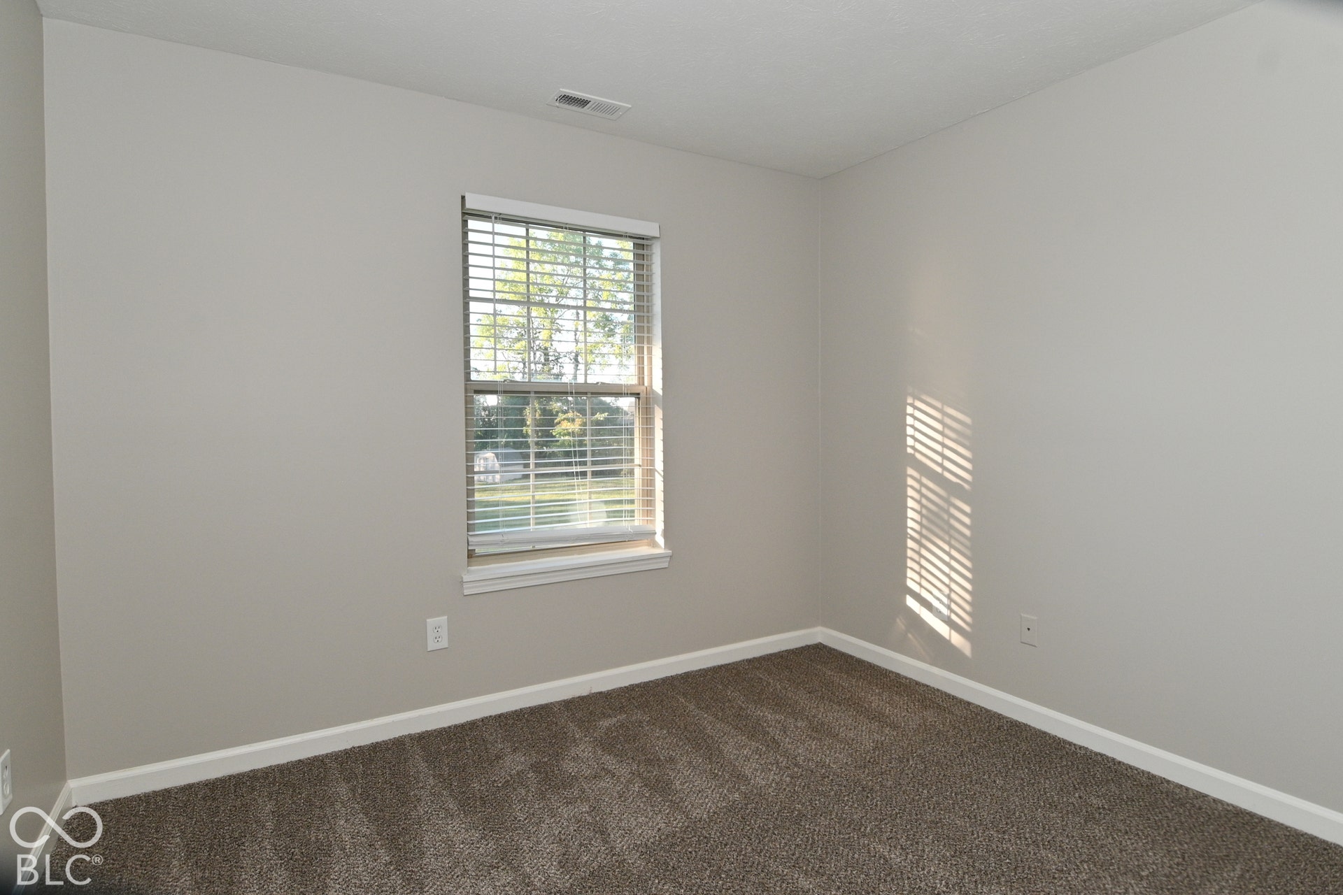 5524 Oakcrest Drive, Indianapolis, IN 46237