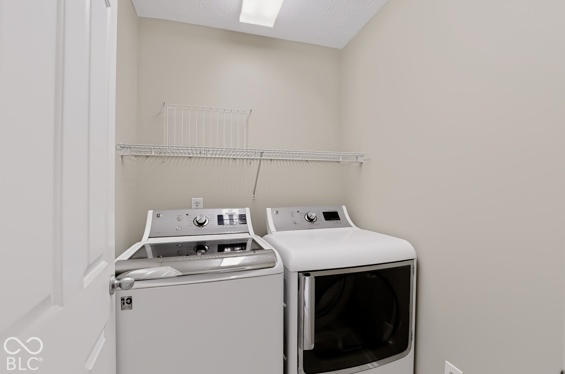 11812 Harvard Lane, Carmel, IN 46032