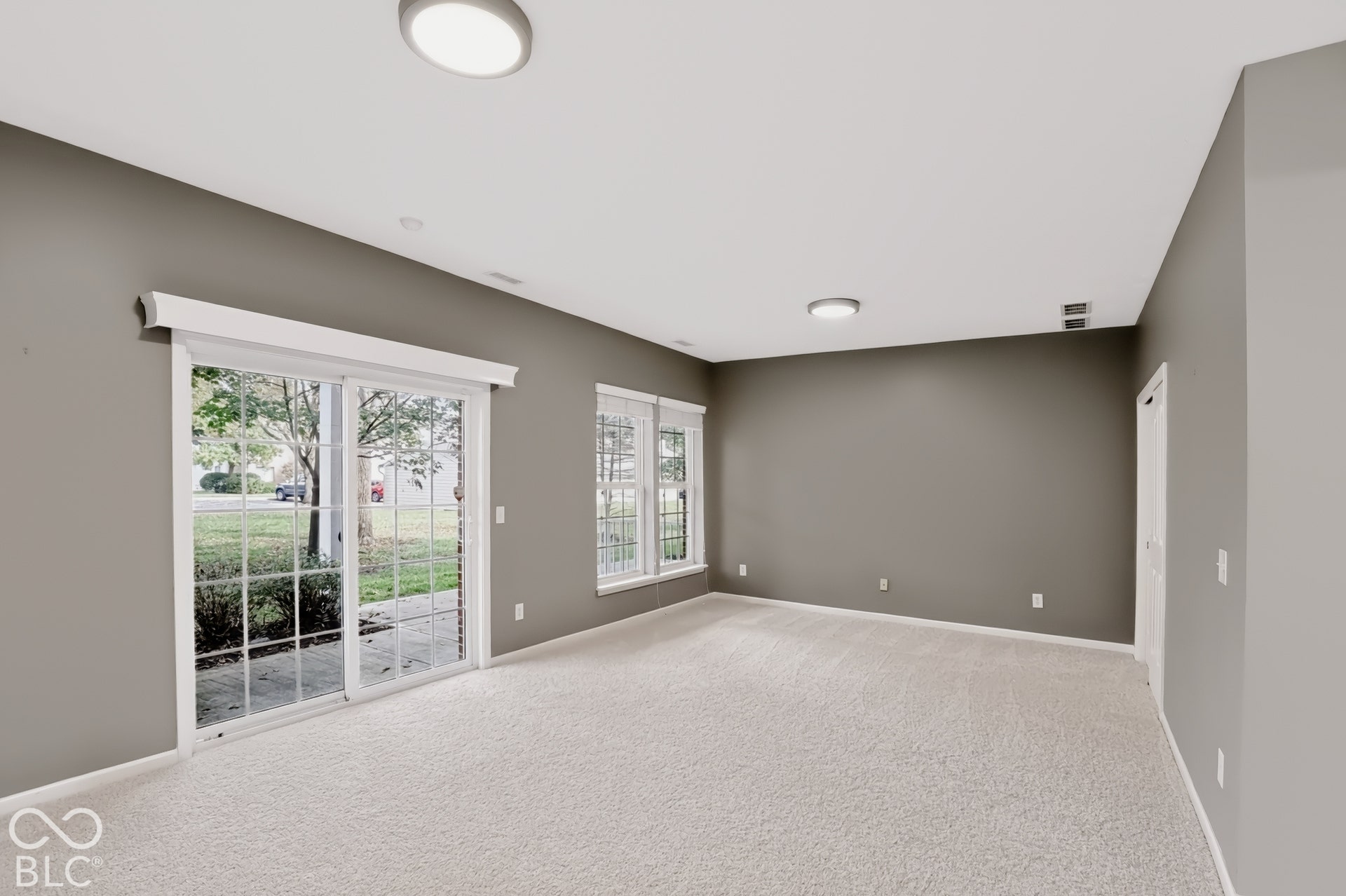 11812 Harvard Lane, Carmel, IN 46032