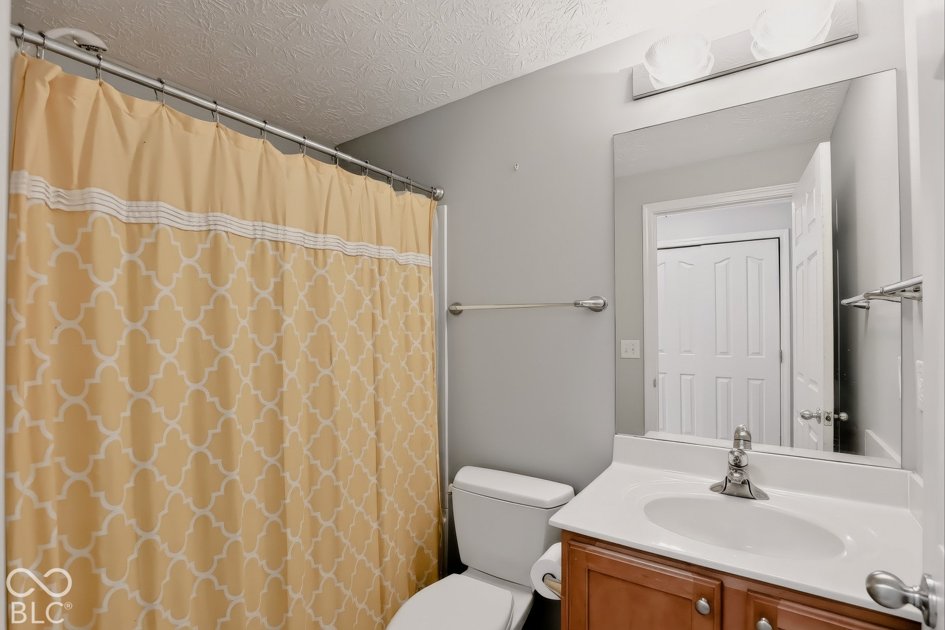 11812 Harvard Lane, Carmel, IN 46032