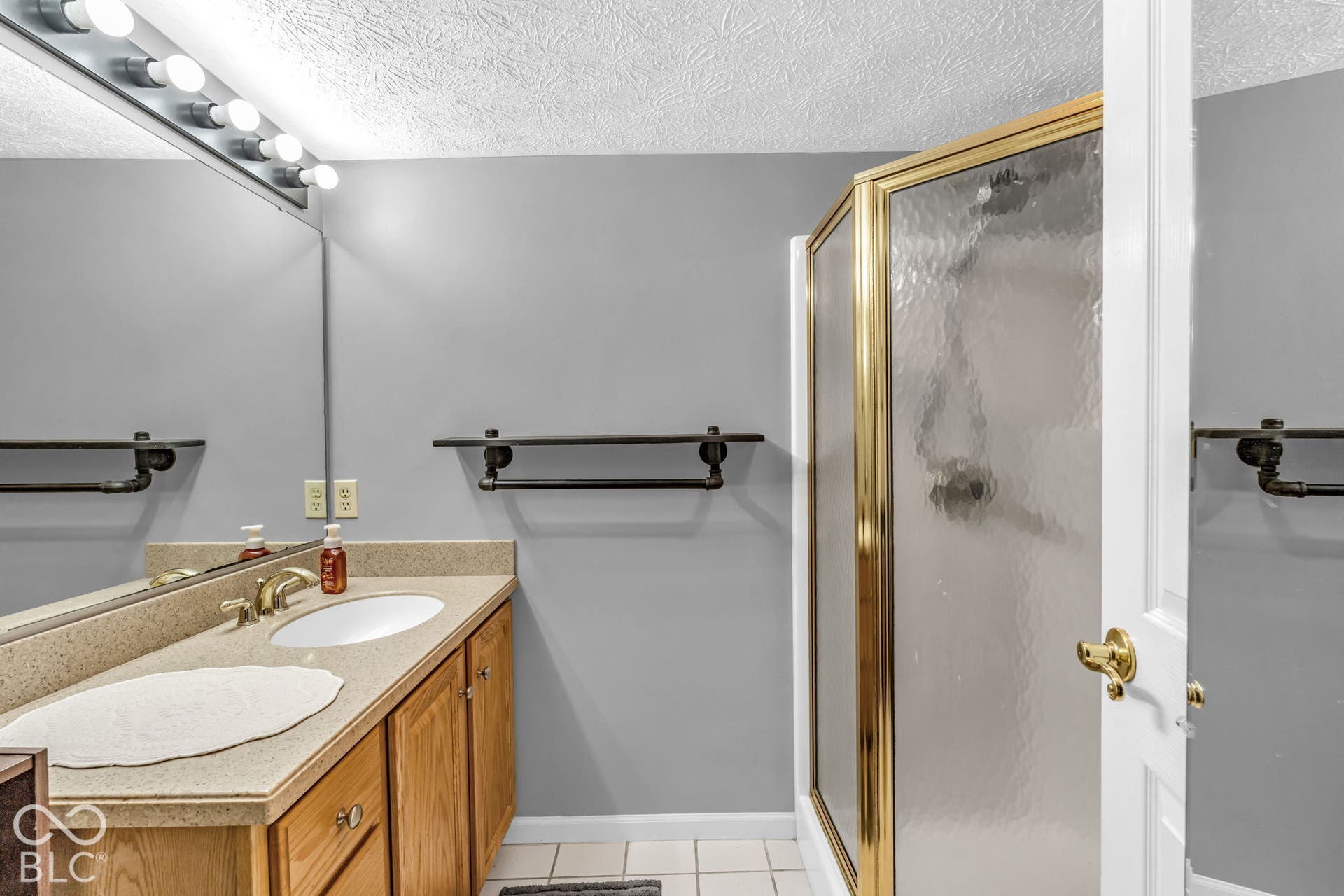 631 Middleham Circle, Beech Grove, IN 46107