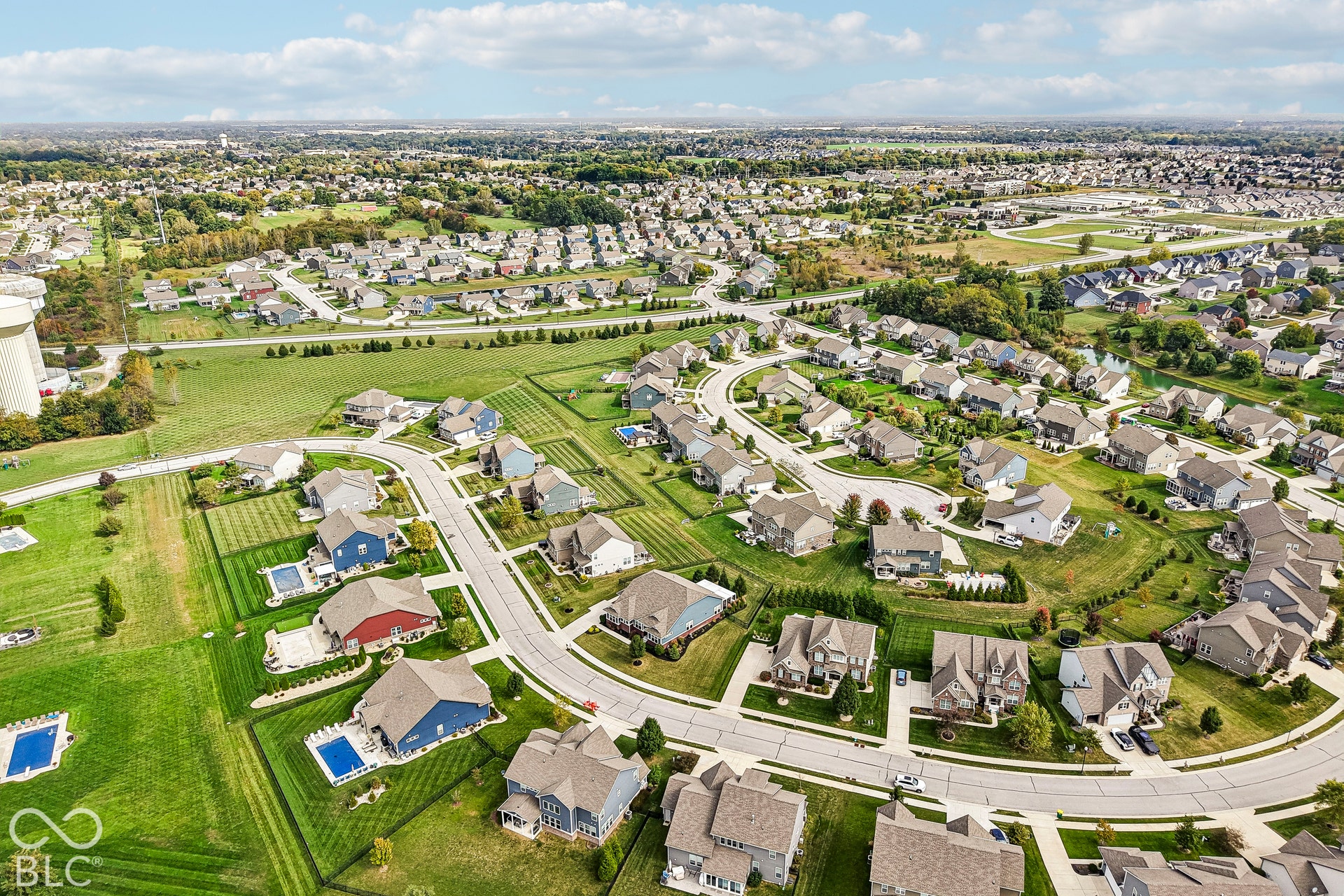 Sprawling residential development featuring curved streets and varied architectural styles
