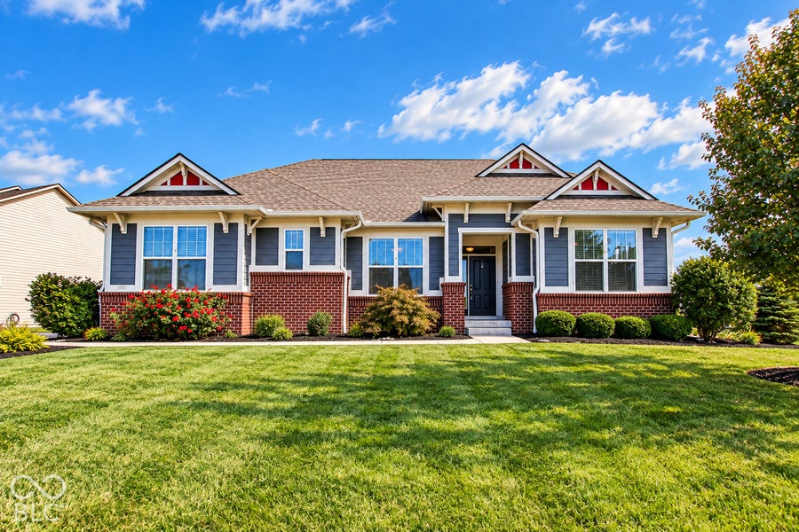 Property photo for 2475 Stonehaven Way, Avon, IN