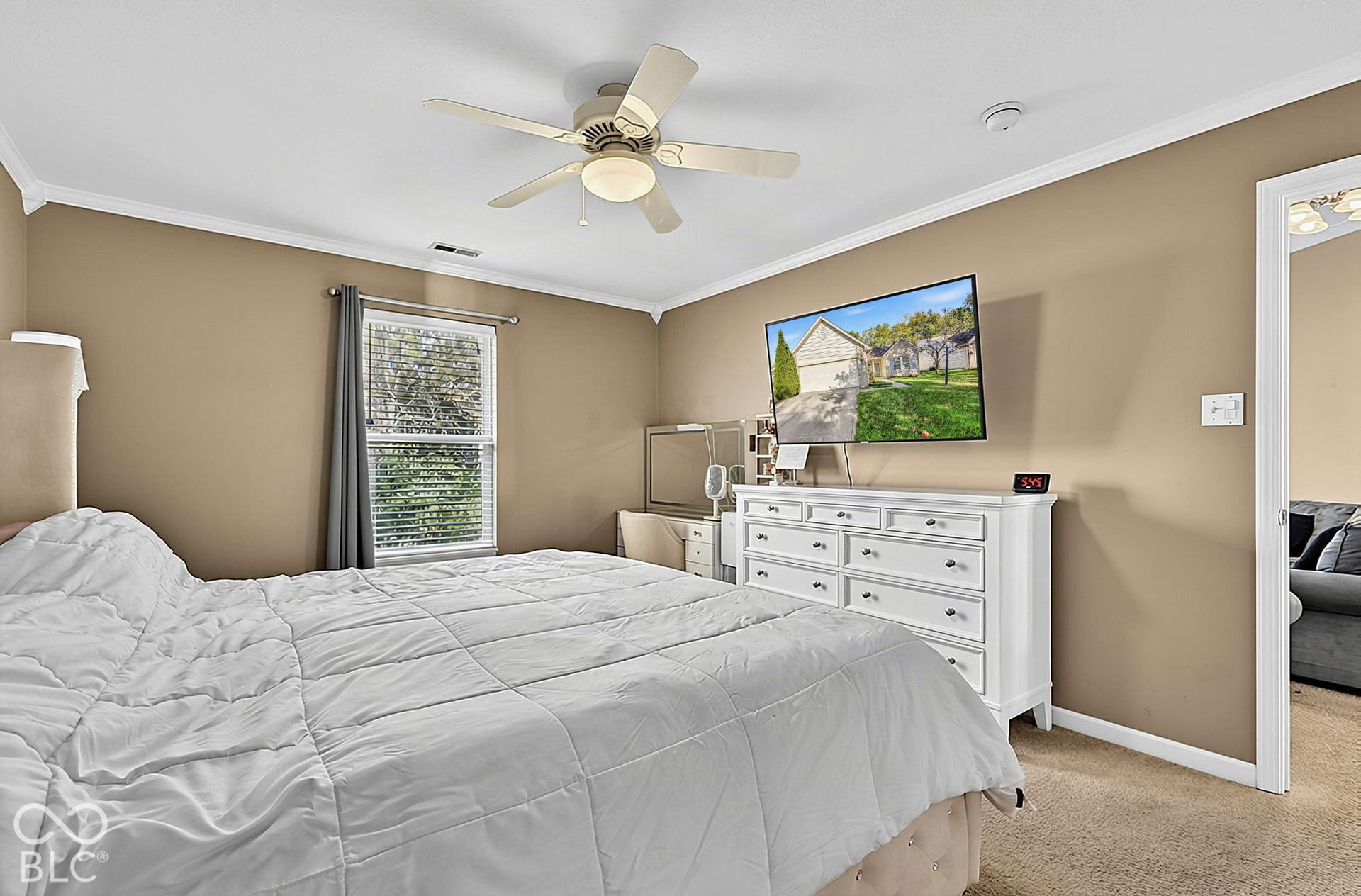 18984 Prairie Crossing Drive, Noblesville, IN 46062