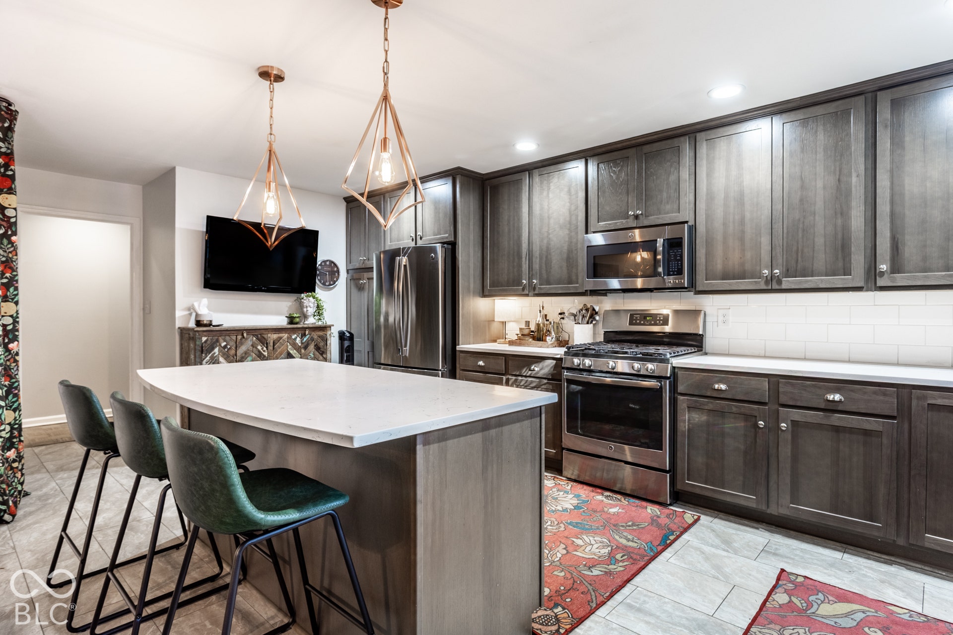7346 King George Drive, Indianapolis, IN 46260