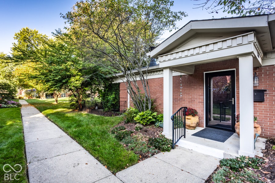 Property photo for 7346 King George Drive, Indianapolis, IN