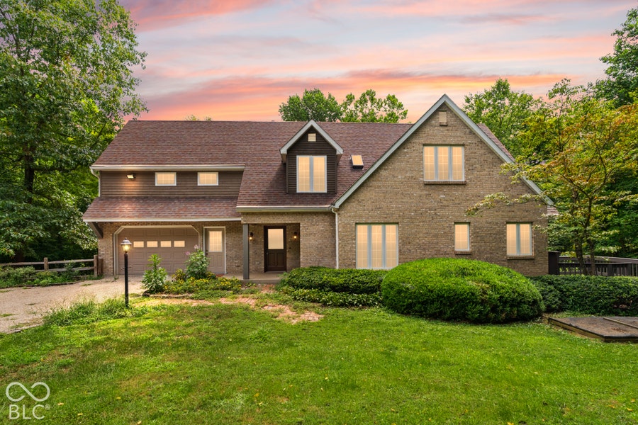 Property photo for 925 W Oakwood Lane, Paoli, IN