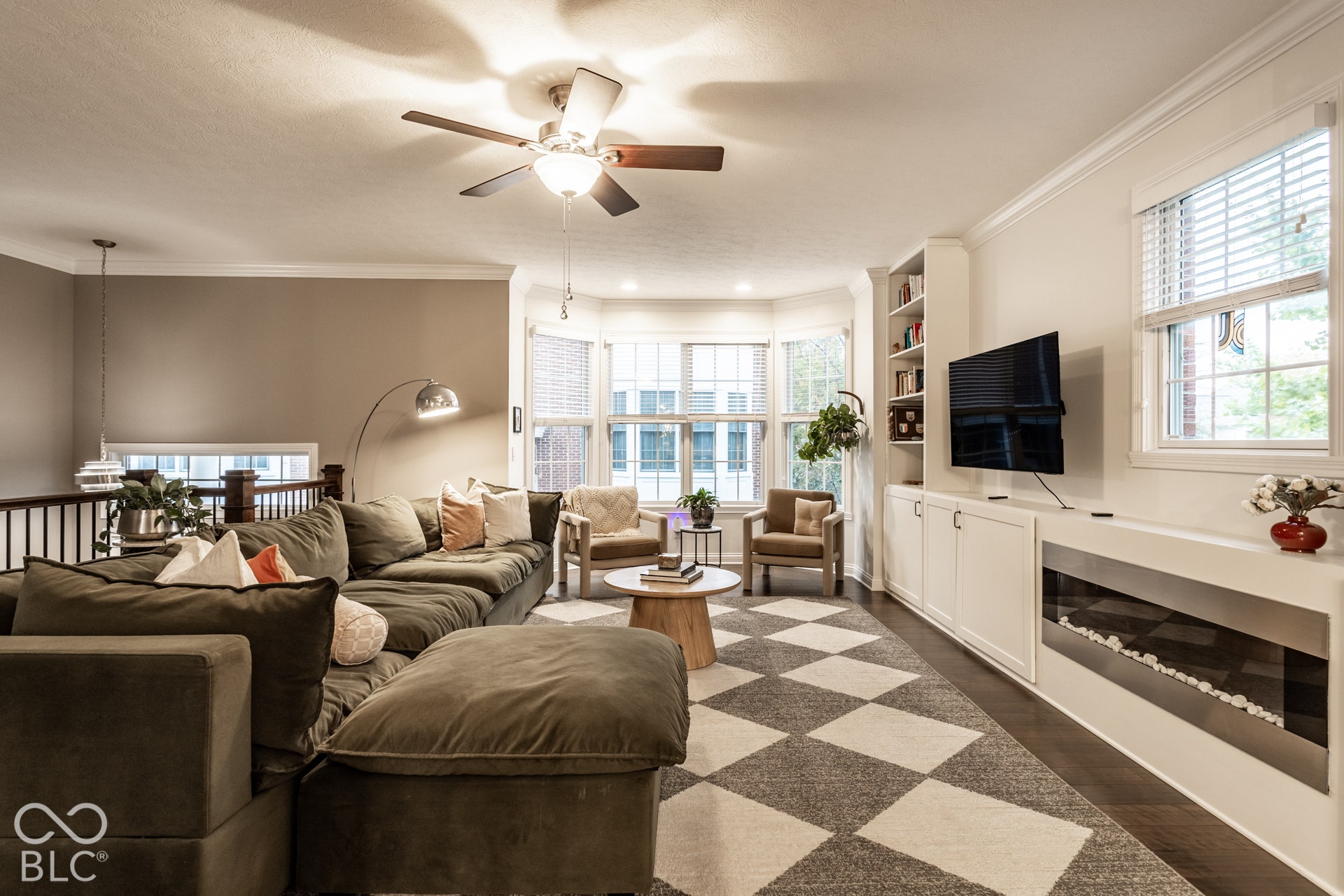 827 N Park Trail Drive, Carmel, IN 46032