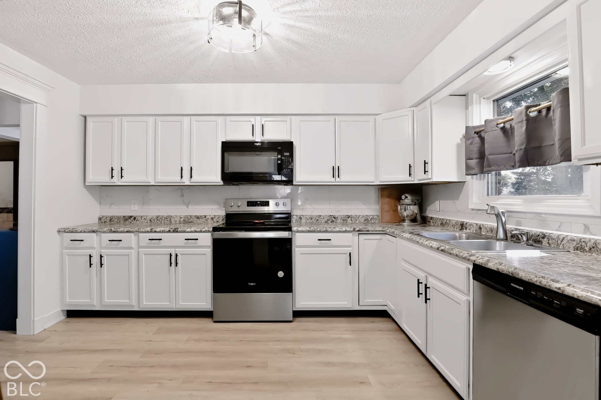 999 Shoreline Circle, Cicero, IN 46034
