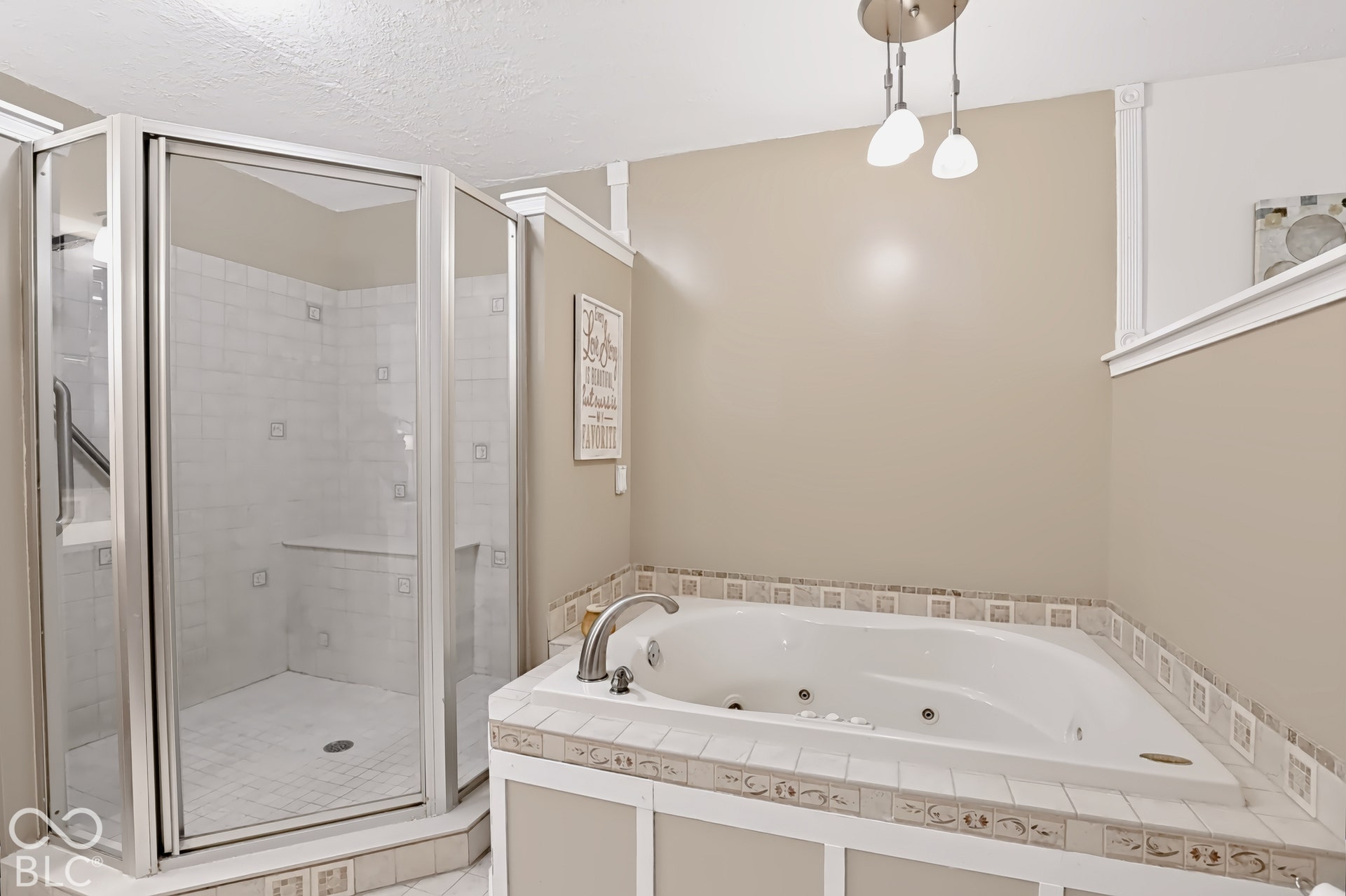 999 Shoreline Circle, Cicero, IN 46034