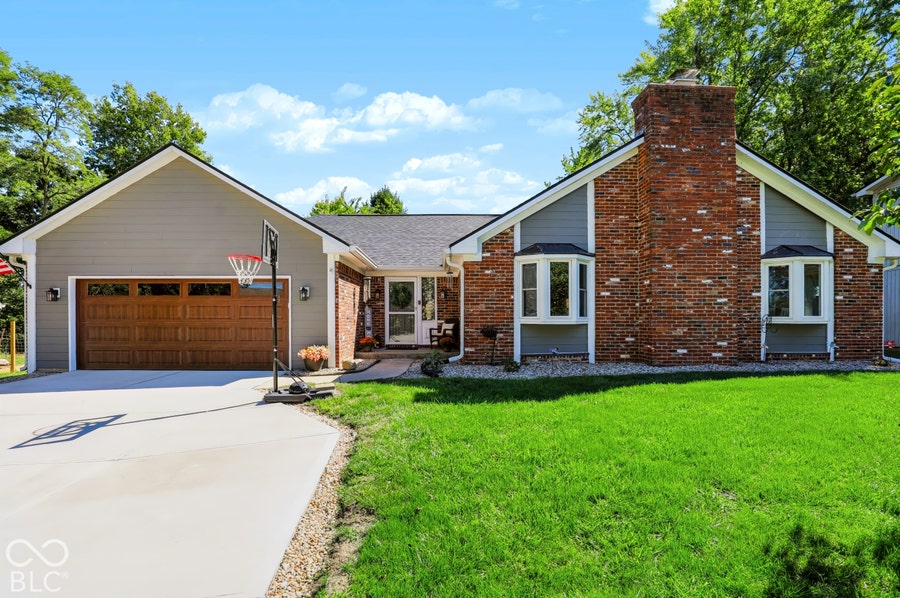 Property photo for 999 Shoreline Circle, Cicero, IN