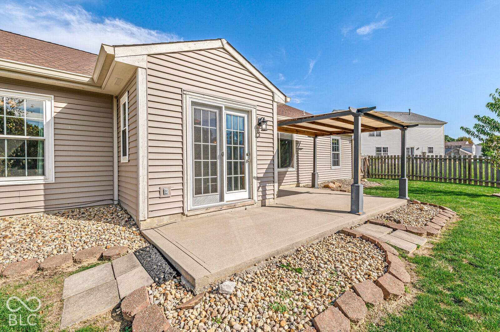 7203 Oakview Drive, Avon, IN 46123 7203 Oakview Drive, Avon, IN 46123