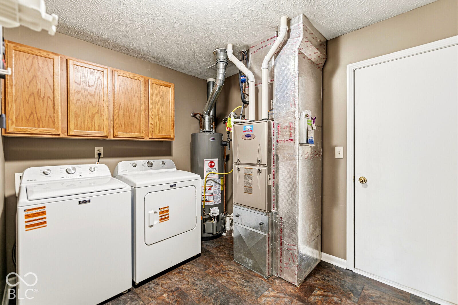 7203 Oakview Drive, Avon, IN 46123 7203 Oakview Drive, Avon, IN 46123