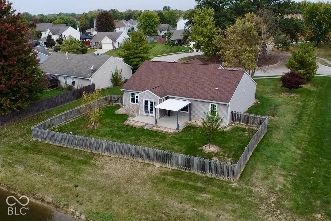 7203 Oakview Drive, Avon, IN 46123 7203 Oakview Drive, Avon, IN 46123