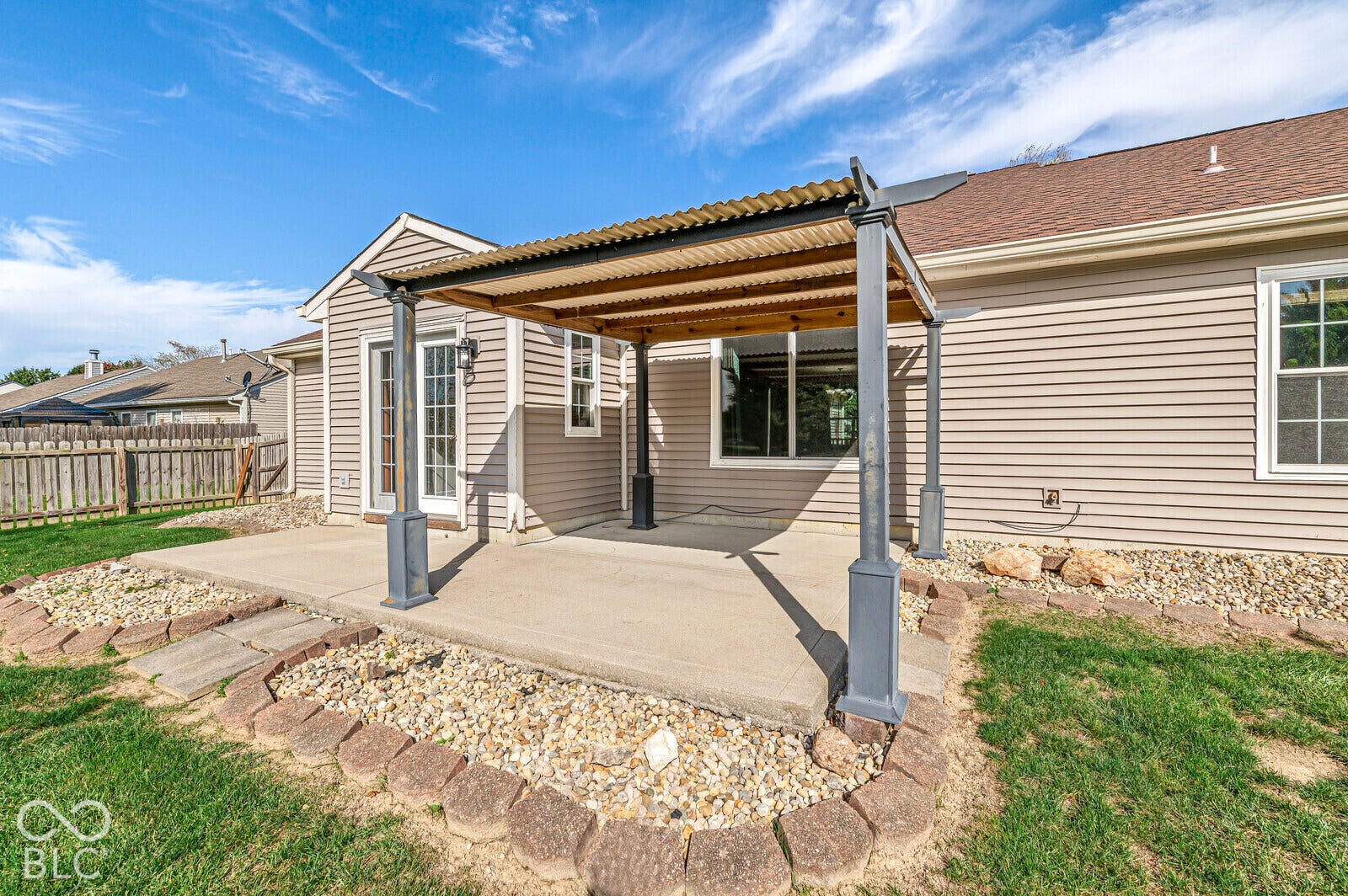 7203 Oakview Drive, Avon, IN 46123 7203 Oakview Drive, Avon, IN 46123