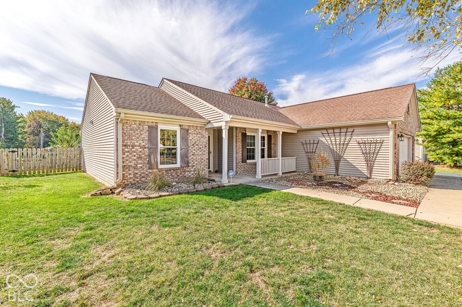 7203 Oakview Drive, Avon, IN 46123 7203 Oakview Drive, Avon, IN 46123
